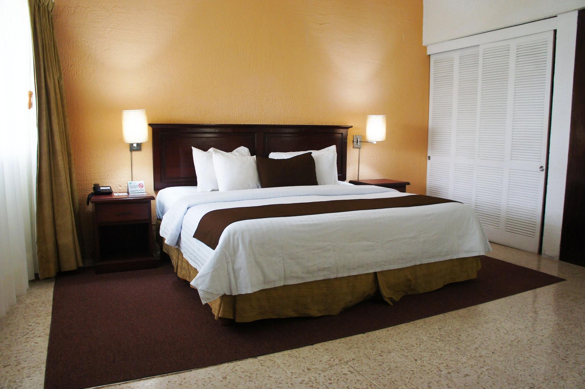 Hotel Kamico ทาปาชูลา ภายนอก รูปภาพ